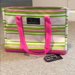 NWT Scout “Uptown Girl” zip top tote bag